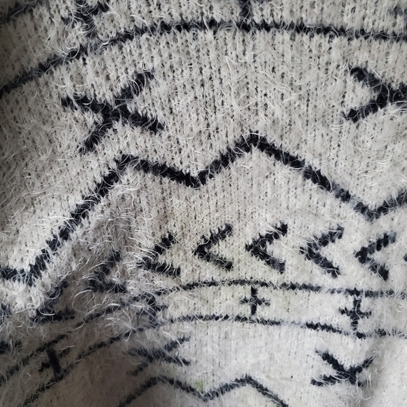 Forever 21 Fuzzy Sweater - Picture 3 of 4